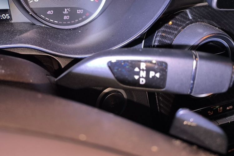 Used Mercedes-Benz GLC 2017 GLC 260 4MATIC Luxury Model Gear Lever