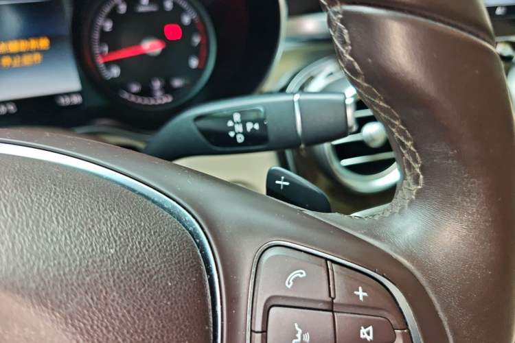 Used Mercedes-Benz GLC 2017 GLC 260 4MATIC Luxury Model Gear Lever