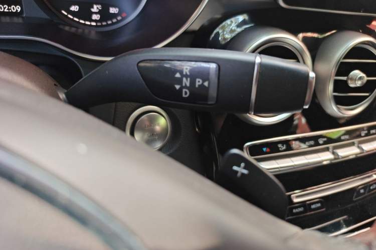 Used Mercedes-Benz GLC 2017 GLC 200 4MATIC Gear Lever