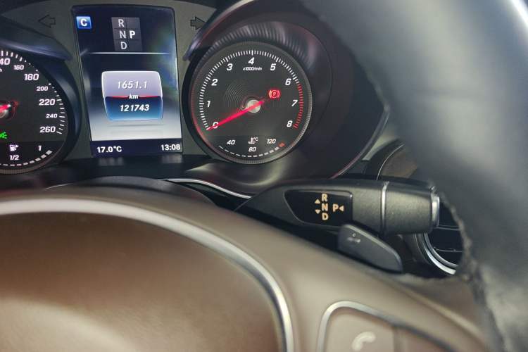 Used Mercedes-Benz GLC 2017 GLC 300 4MATIC Sport Edition Gear Lever