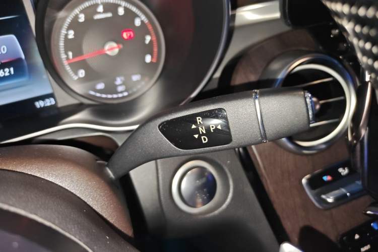 Used Mercedes-Benz GLC 2017 GLC 200 4MATIC Gear Lever