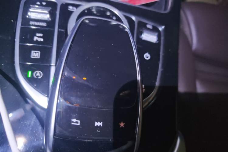 Used Mercedes-Benz GLC 2017 GLC 200 4MATIC Gear Lever