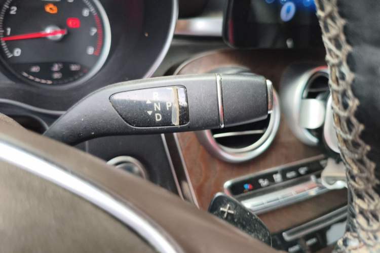 Used Mercedes-Benz GLC 2017 GLC 300 4MATIC Sport Edition Gear Lever