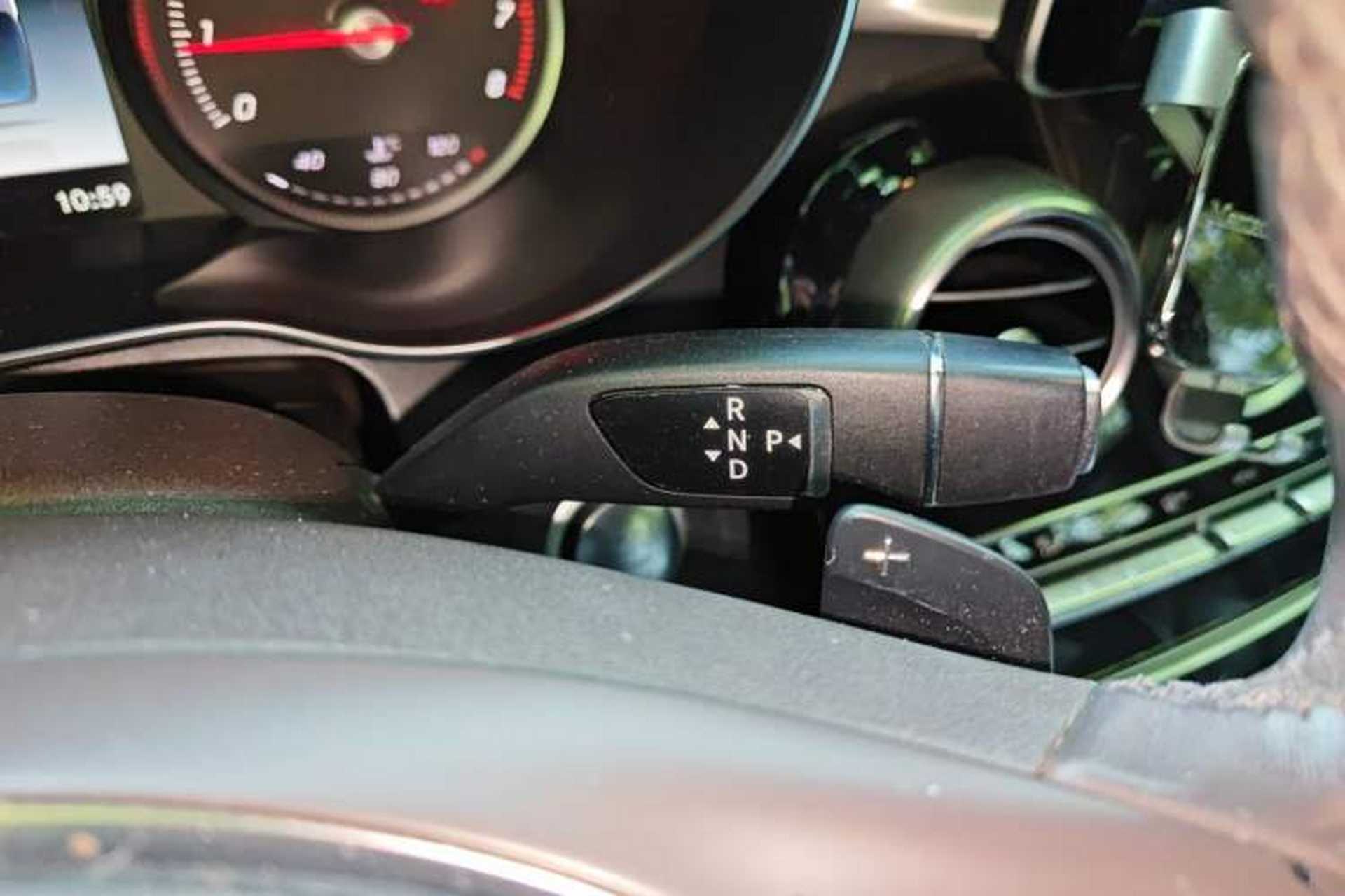 Used Mercedes-Benz GLC 2017 GLC 200 4MATIC Gear Lever