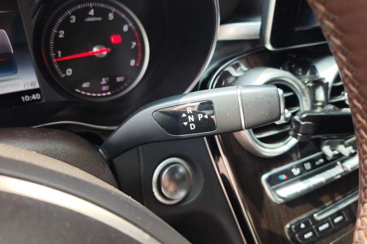 Used Mercedes-Benz GLC 2017 GLC 260 4MATIC Luxury Model Gear Lever