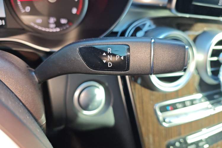 Used Mercedes-Benz GLC 2017 GLC 260 4MATIC Luxury Model Gear Lever