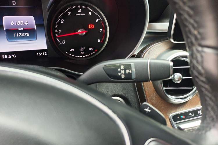 Used Mercedes-Benz GLC 2017 GLC 300 4MATIC Luxury Model Gear Lever