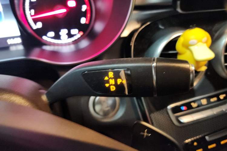 Used Mercedes-Benz GLC 2017 GLC 260 4MATIC Luxury Model Gear Lever