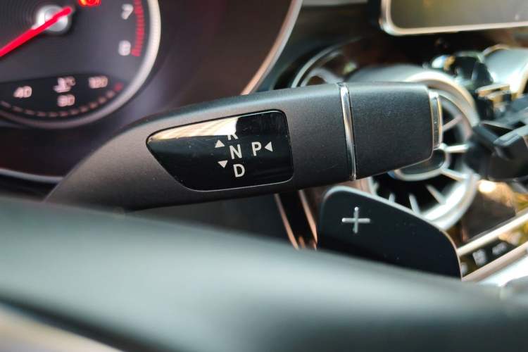 Used Mercedes-Benz GLC 2017 GLC 200 4MATIC Gear Lever