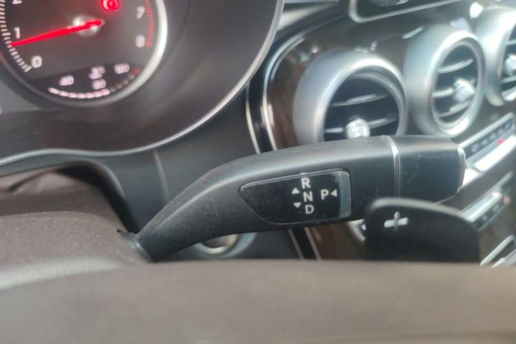 Used Mercedes-Benz GLC 2017 GLC 260 4MATIC Luxury Model Gear Lever