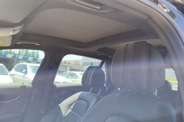Used Mercedes-Benz GLC 2017 GLC 260 4MATIC Dynamic Edition Headliner