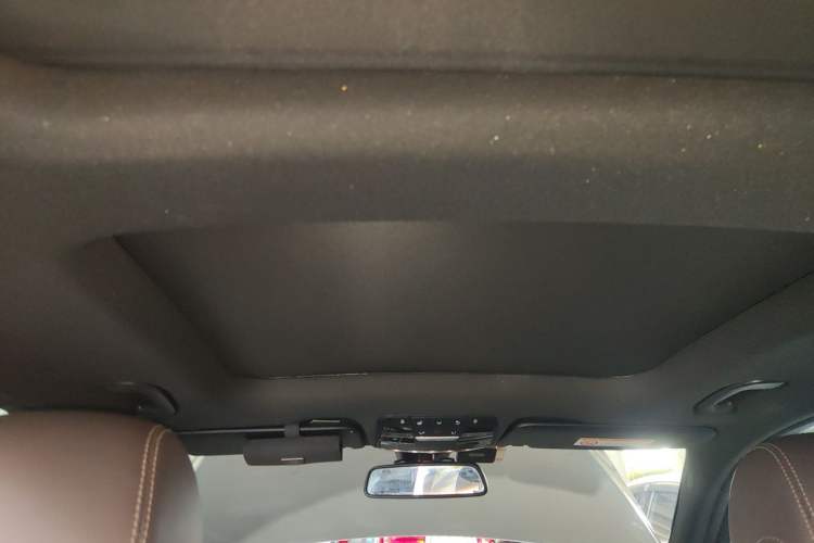 Used Mercedes-Benz GLC 2017 GLC 200 4MATIC Headliner