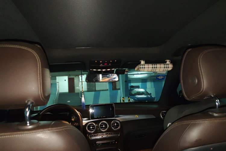 Used Mercedes-Benz GLC 2017 GLC 260 4MATIC Luxury Model Headliner