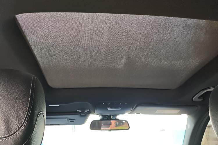 Used Mercedes-Benz GLC 2017 GLC 200 4MATIC Headliner