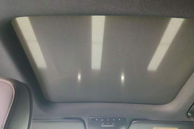 Used Mercedes-Benz GLC 2017 GLC 260 4MATIC Luxury Model Headliner