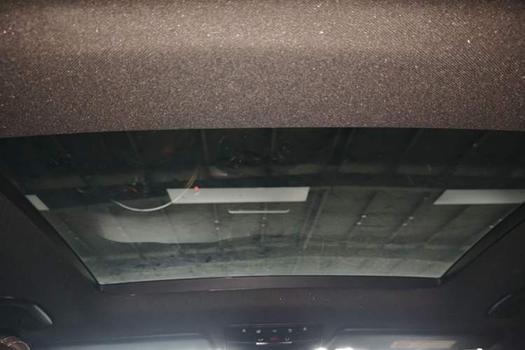 Used Mercedes-Benz GLC 2017 GLC 260 4MATIC Dynamic Edition Headliner