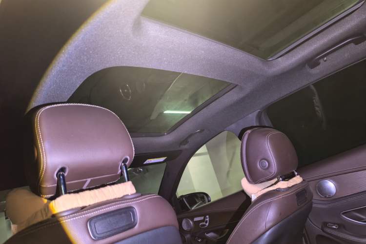 Used Mercedes-Benz GLC 2017 GLC 300 4MATIC Sport Edition Headliner