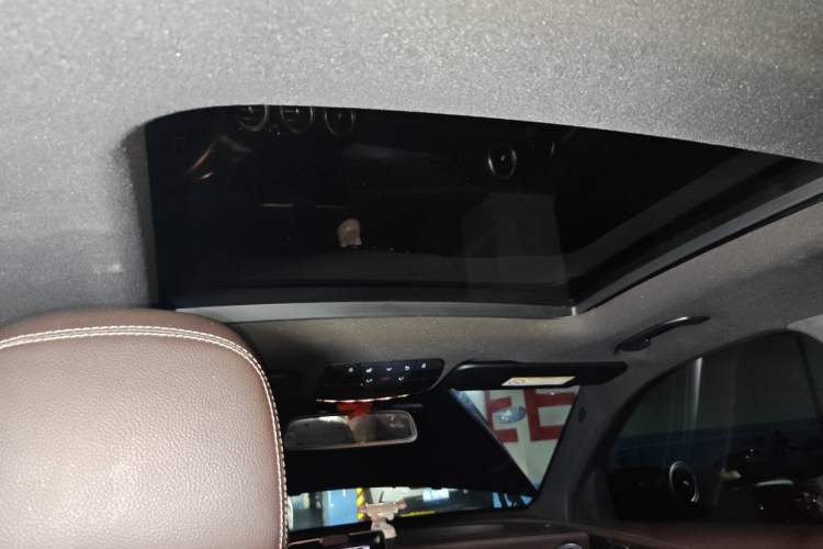 Used Mercedes-Benz GLC 2017 GLC 260 4MATIC Luxury Model Headliner