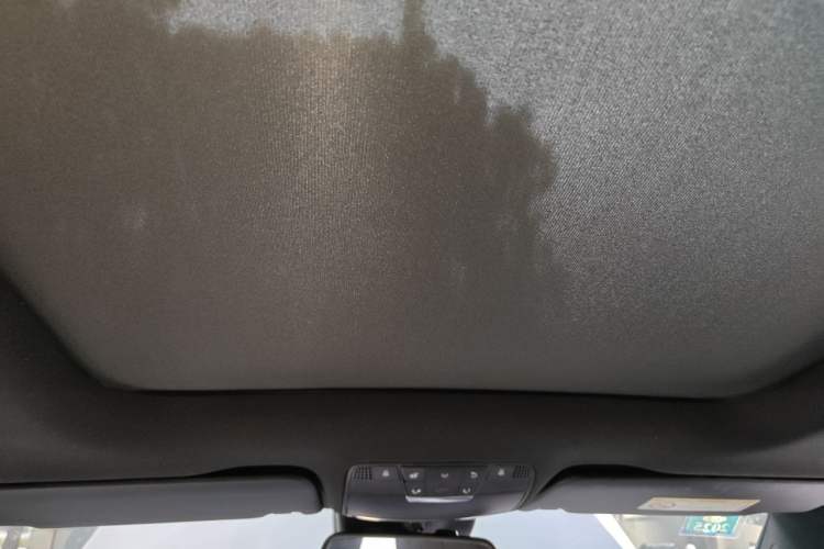 Used Mercedes-Benz GLC 2017 GLC 260 4MATIC Luxury Model Headliner