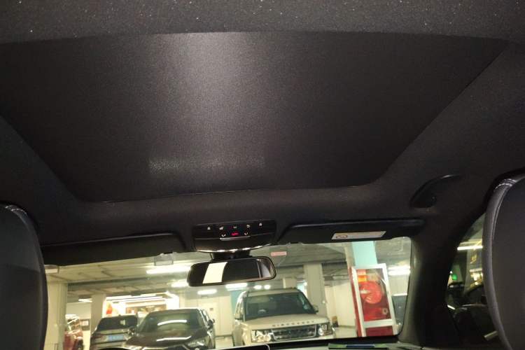 Used Mercedes-Benz GLC 2017 GLC 260 4MATIC Dynamic Edition Headliner
