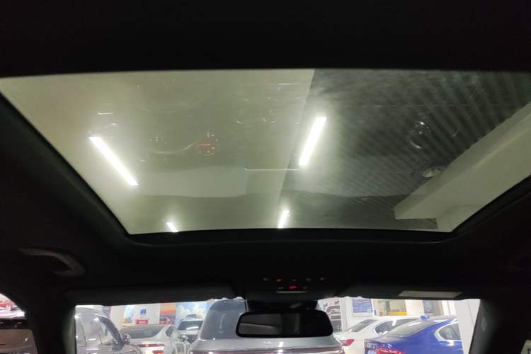 Used Mercedes-Benz GLC 2017 GLC 300 4MATIC Sport Edition Headliner