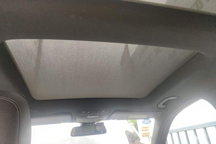 Used Mercedes-Benz GLC 2017 GLC 260 4MATIC Dynamic Edition Headliner