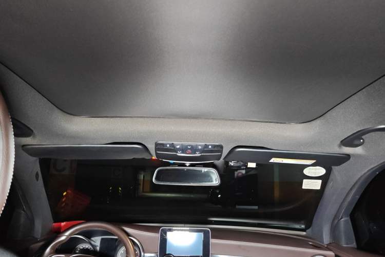 Used Mercedes-Benz GLC 2017 GLC 260 4MATIC Dynamic Edition Headliner