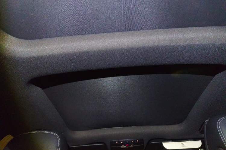 Used Mercedes-Benz GLC 2017 GLC 300 4MATIC Sport Edition Headliner