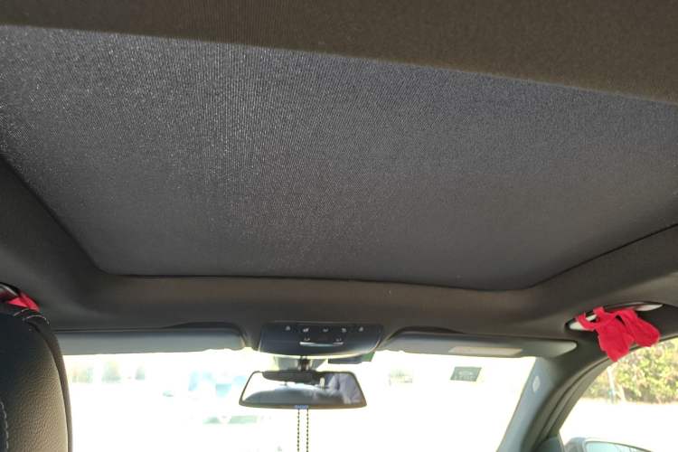 Used Mercedes-Benz GLC 2017 GLC 260 4MATIC Dynamic Edition Headliner