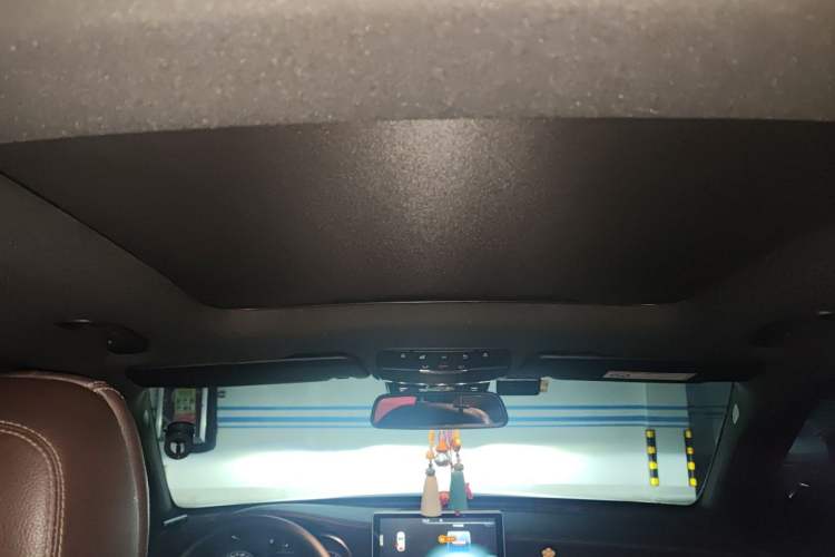 Used Mercedes-Benz GLC 2017 GLC 300 4MATIC Sport Edition Headliner