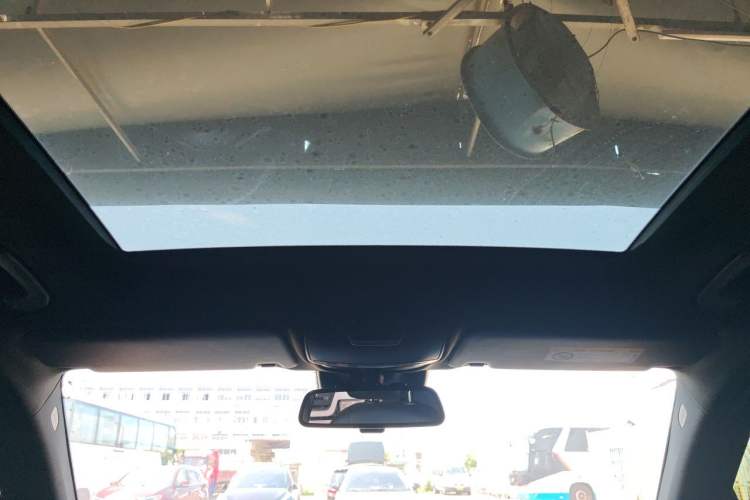 Used Mercedes-Benz GLC 2017 GLC 260 4MATIC Dynamic Edition Headliner