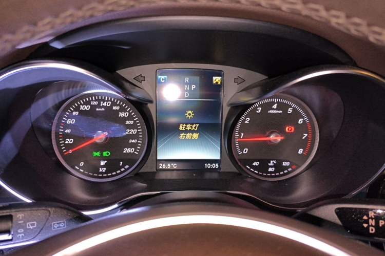 Used Mercedes-Benz GLC 2017 GLC 260 4MATIC Luxury Model Instrument Cluster