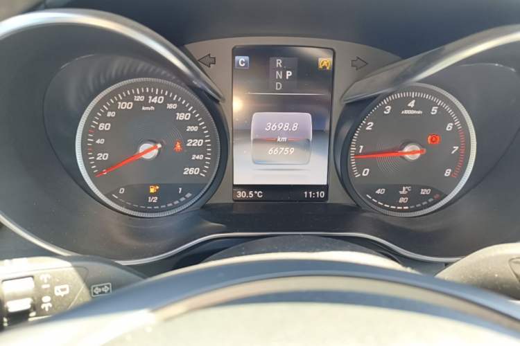 Used Mercedes-Benz GLC 2017 GLC 260 4MATIC Dynamic Edition Instrument Cluster