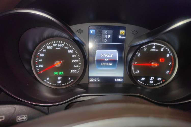 Used Mercedes-Benz GLC 2017 GLC 260 4MATIC Dynamic Edition Instrument Cluster