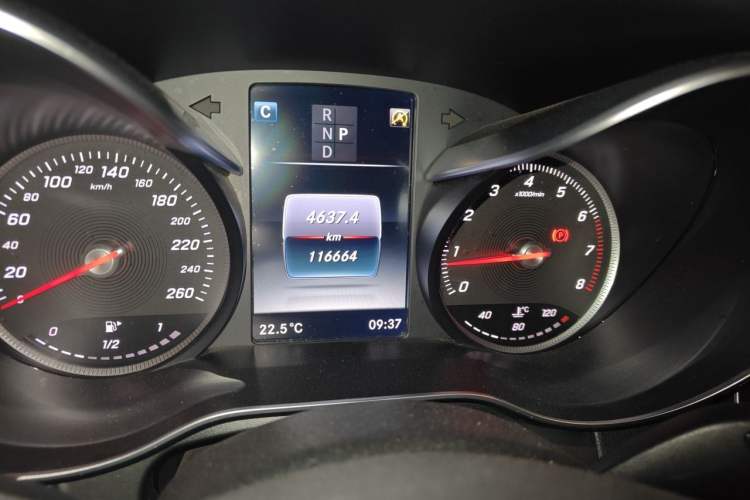 Used Mercedes-Benz GLC 2017 GLC 300 4MATIC Sport Edition Instrument Cluster