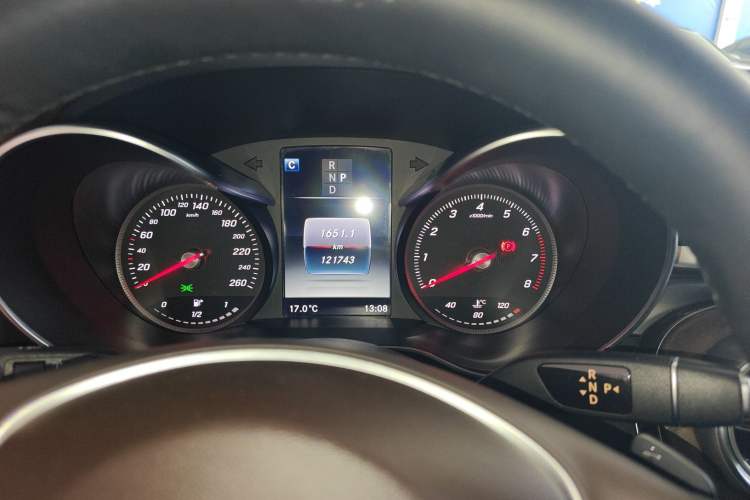 Used Mercedes-Benz GLC 2017 GLC 300 4MATIC Sport Edition Instrument Cluster