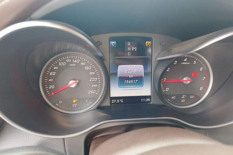Used Mercedes-Benz GLC 2017 GLC 260 4MATIC Dynamic Edition Instrument Cluster