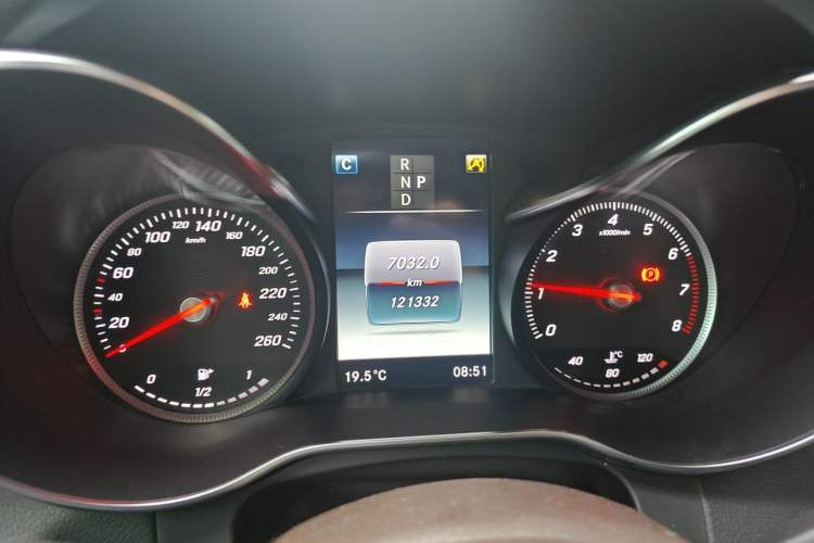 Used Mercedes-Benz GLC 2017 GLC 260 4MATIC Dynamic Edition Instrument Cluster