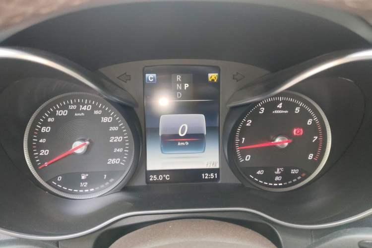 Used Mercedes-Benz GLC 2017 GLC 260 4MATIC Dynamic Edition Instrument Cluster