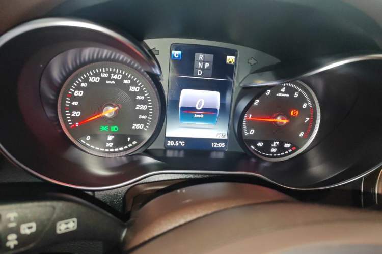 Used Mercedes-Benz GLC 2017 GLC 300 4MATIC Sport Edition Instrument Cluster