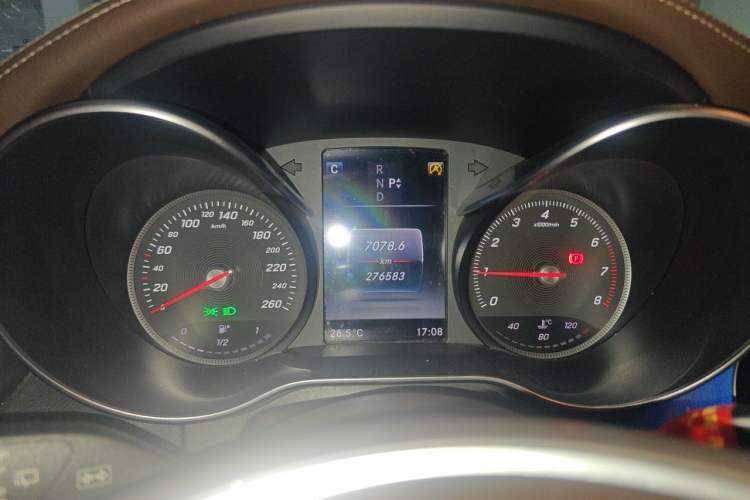 Used Mercedes-Benz GLC 2017 GLC 260 4MATIC Luxury Model Instrument Cluster