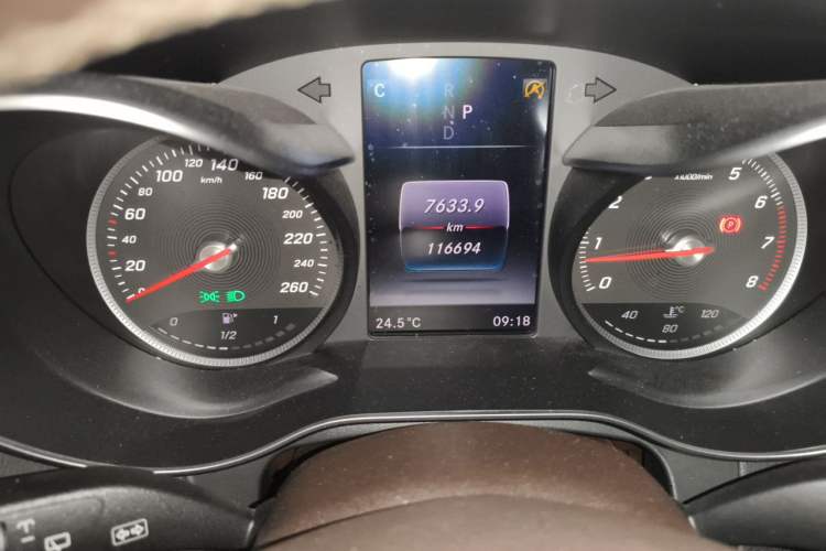 Used Mercedes-Benz GLC 2017 GLC 260 4MATIC Luxury Model Instrument Cluster