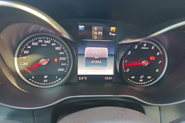 Used Mercedes-Benz GLC 2017 GLC 260 4MATIC Luxury Model Instrument Cluster