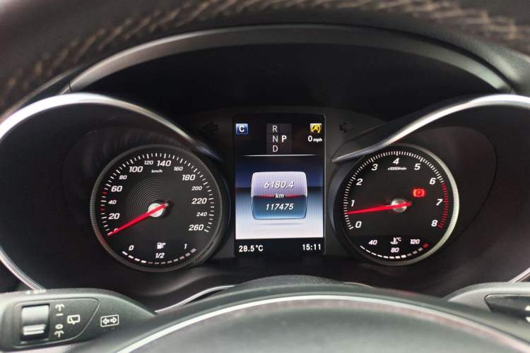 Used Mercedes-Benz GLC 2017 GLC 300 4MATIC Luxury Model Instrument Cluster