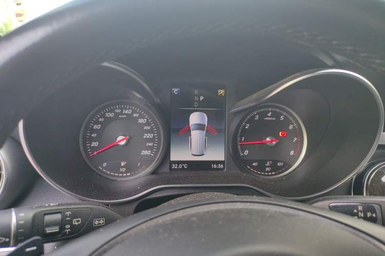 Used Mercedes-Benz GLC 2017 GLC 260 4MATIC Dynamic Edition Instrument Cluster