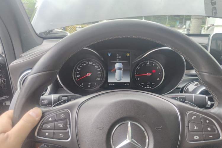 Used Mercedes-Benz GLC 2017 GLC 260 4MATIC Dynamic Edition Instrument Cluster