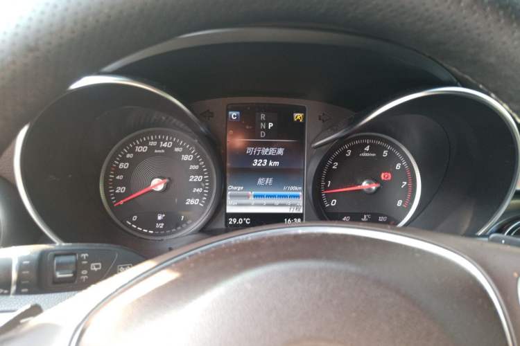 Used Mercedes-Benz GLC 2017 GLC 260 4MATIC Luxury Model Instrument Cluster