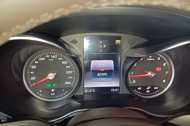 Used Mercedes-Benz GLC 2017 GLC 260 4MATIC Dynamic Edition Instrument Cluster