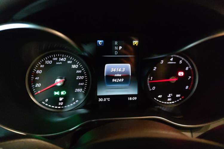 Used Mercedes-Benz GLC 2017 GLC 260 4MATIC Dynamic Edition Instrument Cluster
