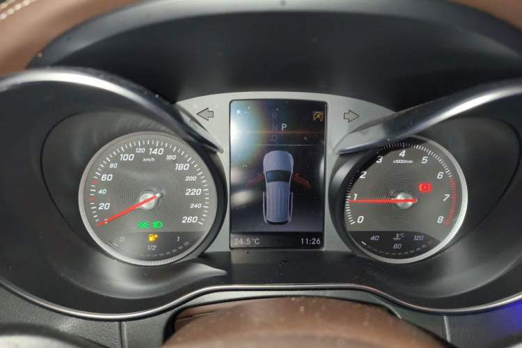 Used Mercedes-Benz GLC 2017 GLC 260 4MATIC Luxury Model Instrument Cluster